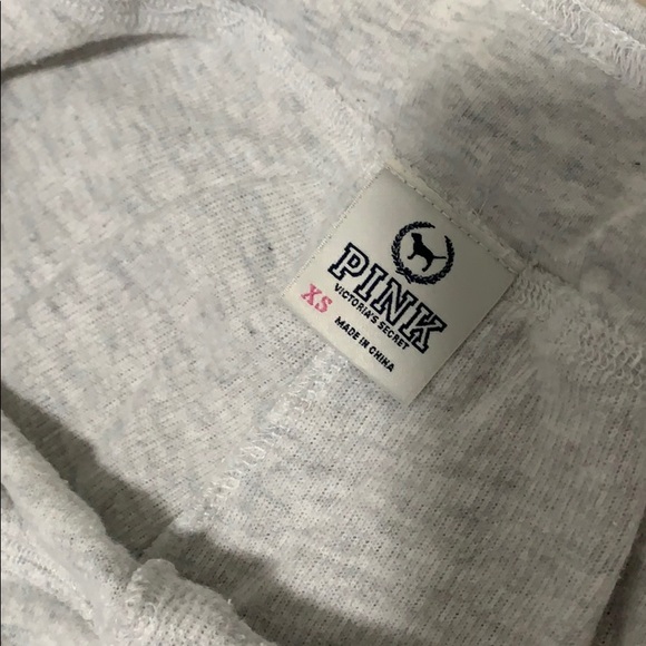 Pink Sweats - Picture 3 of 5